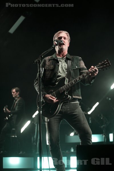 QUEENS OF THE STONE AGE - 2023-11-07 - PARIS - Accor Arena - Joshua Michael Homme III - Dean Anthony Fertita